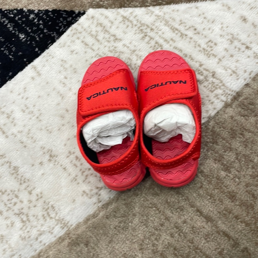 Nautica Velcro water shoes - Picture 3 of 5